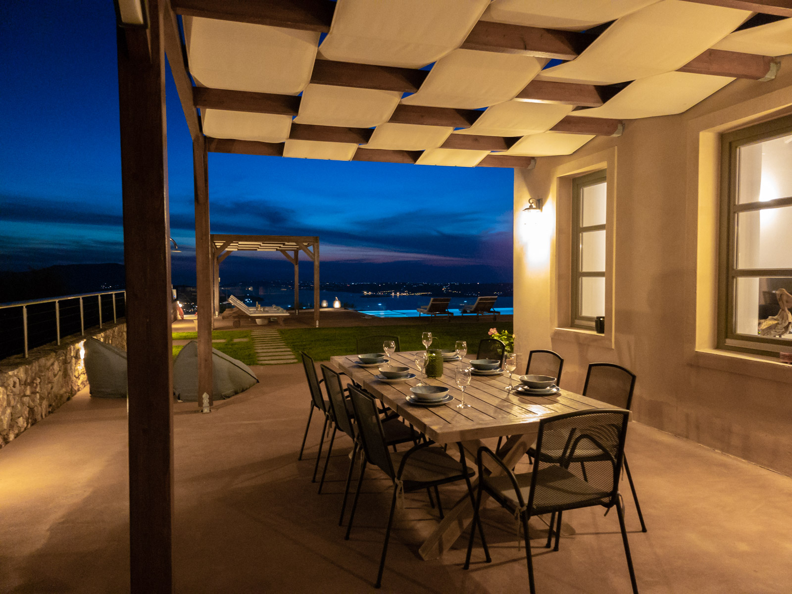 Aquila Villa, photograph 14