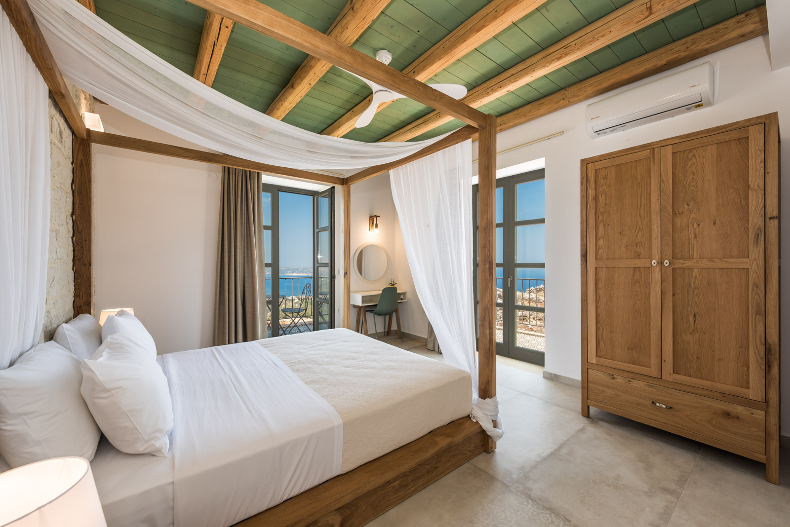 Aquila Villa, photograph 21