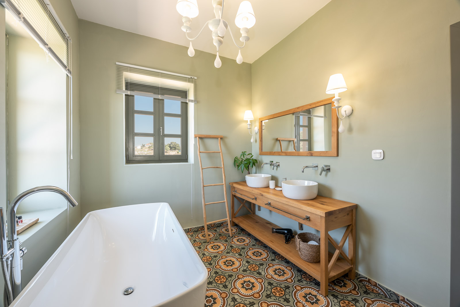 Bathroom 1, double vanity