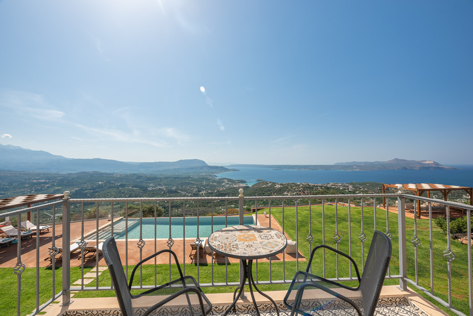 Aquila Villa, photograph 37